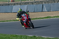 brands-hatch-photographs;brands-no-limits-trackday;cadwell-trackday-photographs;enduro-digital-images;event-digital-images;eventdigitalimages;no-limits-trackdays;peter-wileman-photography;racing-digital-images;trackday-digital-images;trackday-photos